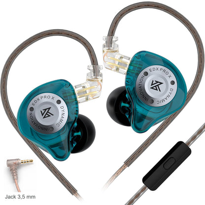 KZ EDX Pro X, cyan: foto original sobre fondo blanco con detalle real del conector jack de 3,5 mm.